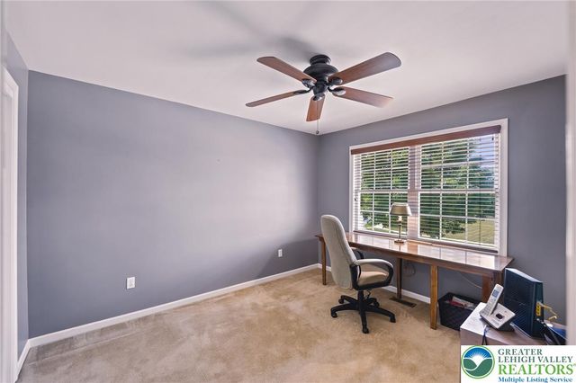 1283 Mohr Circle, Lower Macungie Twp, PA 18062