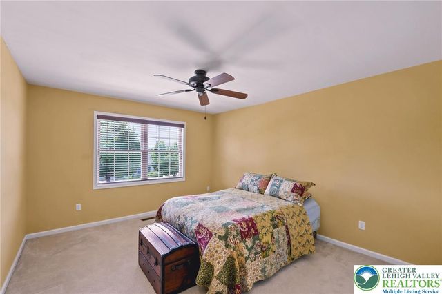1283 Mohr Circle, Lower Macungie Twp, PA 18062