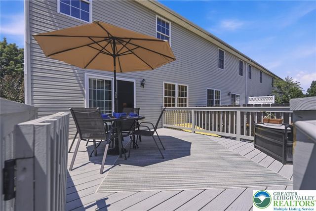 1283 Mohr Circle, Lower Macungie Twp, PA 18062