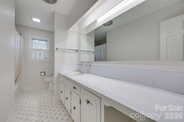 1003 Chesterfield Avenue, Lancaster, SC 29720