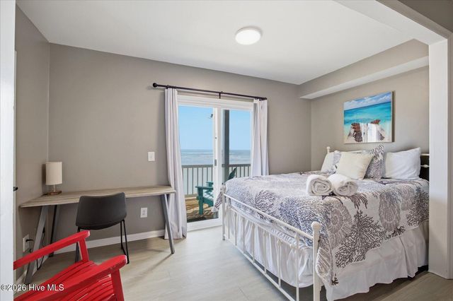 2346 New River Inlet Road, Sneads Ferry, NC 28460