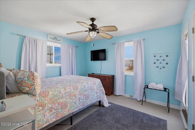 2346 New River Inlet Road, Sneads Ferry, NC 28460