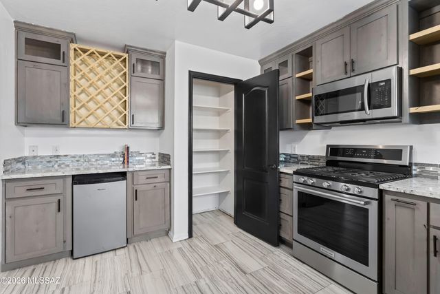 4900 W Calle Don Alfonso, Tucson, AZ 85757