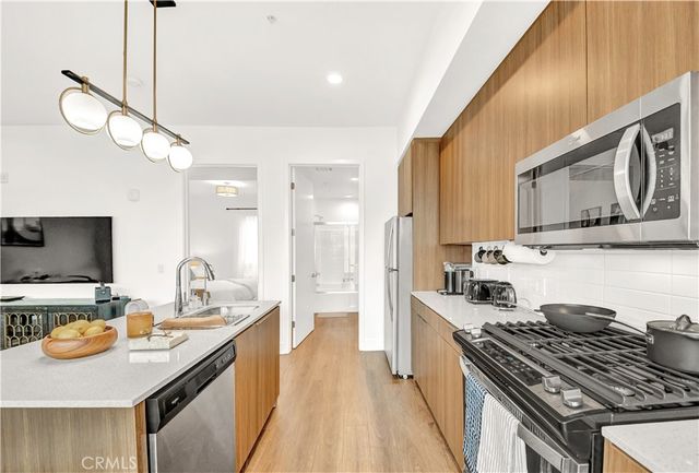 709 E Walnut Street 415, Pasadena, CA 91101