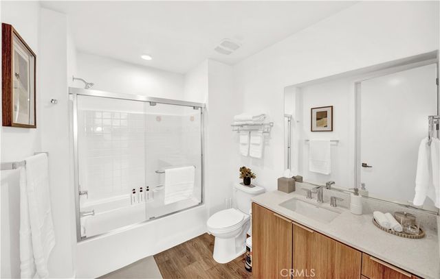 709 E Walnut Street 415, Pasadena, CA 91101