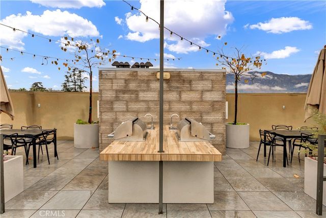 709 E Walnut Street 415, Pasadena, CA 91101