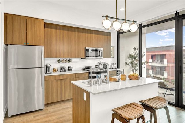 709 E Walnut Street 415, Pasadena, CA 91101