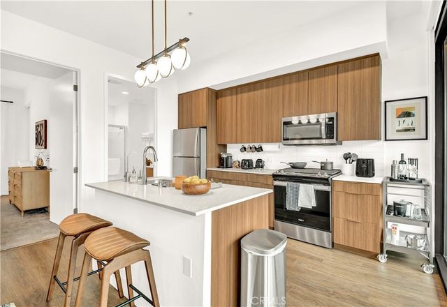 709 E Walnut Street 415, Pasadena, CA 91101