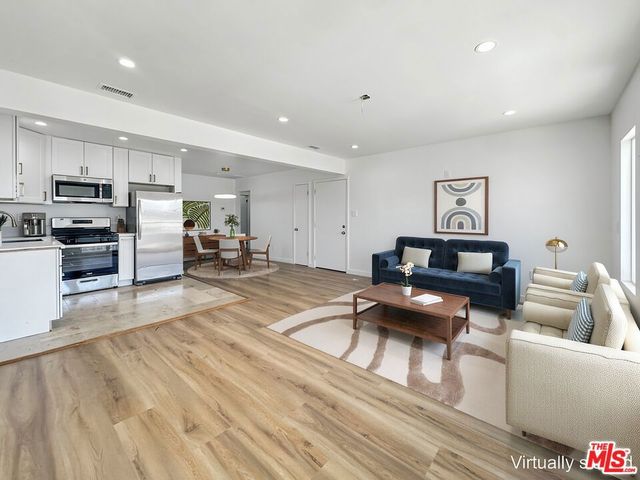 1100 S Inglewood Avenue, Inglewood, CA 90301