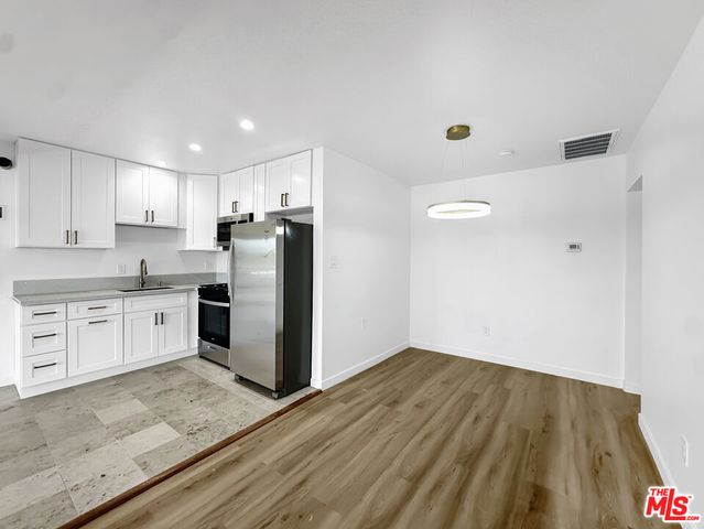 1100 S Inglewood Avenue, Inglewood, CA 90301