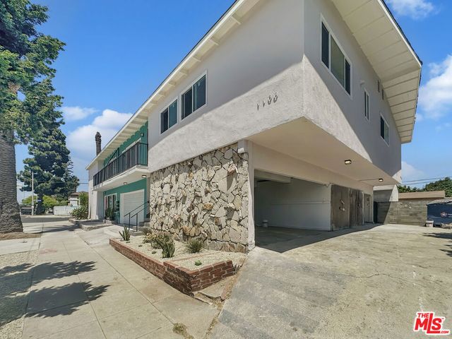 1100 S Inglewood Avenue, Inglewood, CA 90301
