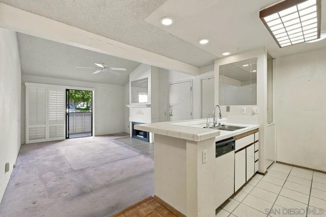 9169 Village Glen 256, San Diego, CA 92123