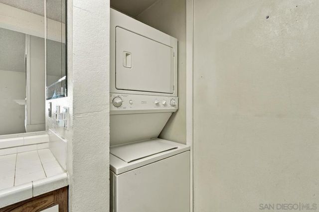 9169 Village Glen 256, San Diego, CA 92123