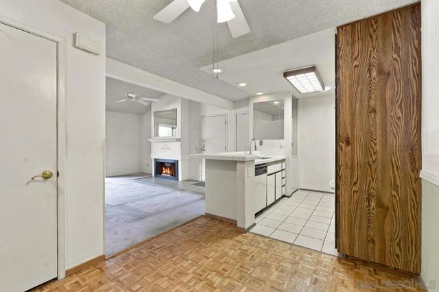 9169 Village Glen 256, San Diego, CA 92123
