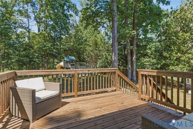 8224 Halstead Rd, Chesterfield, VA 23235