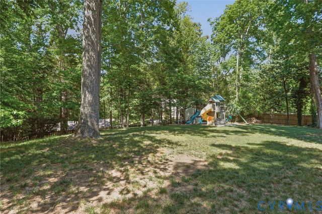 8224 Halstead Rd, Chesterfield, VA 23235