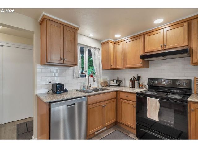 1490 ACACIA Ave, Eugene, OR 97408