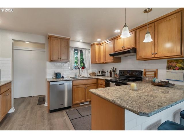 1490 ACACIA Ave, Eugene, OR 97408