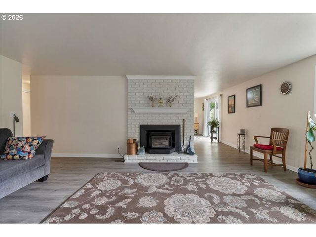 1490 ACACIA Ave, Eugene, OR 97408