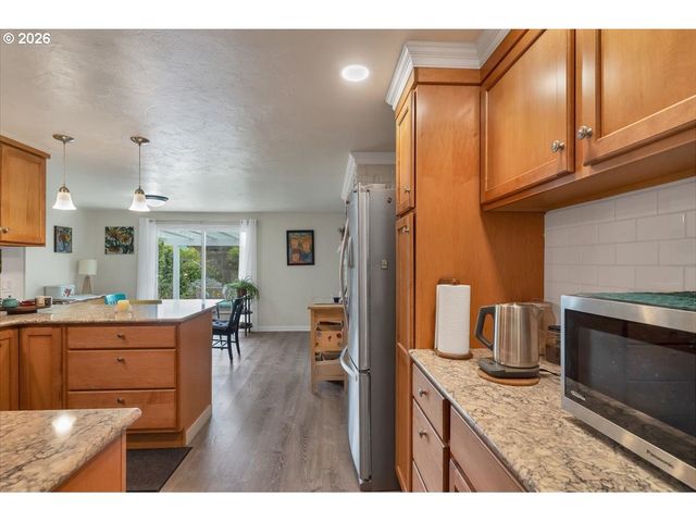 1490 ACACIA Ave, Eugene, OR 97408