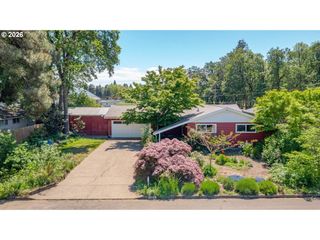 1490 ACACIA Ave, Eugene, OR 97408