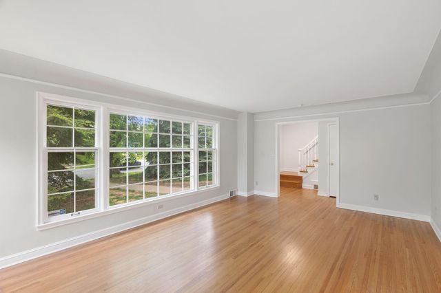 2312 Mount View Avenue, Minneapolis, MN 55405