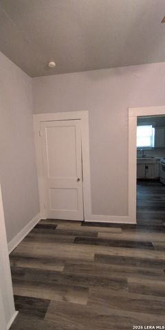 816 E Carson St, San Antonio, TX 78208