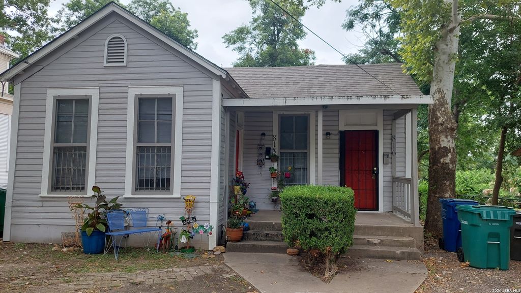 816 E Carson St, San Antonio, TX 78208