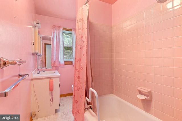 304 WATER ST, Edinburg, VA 22824