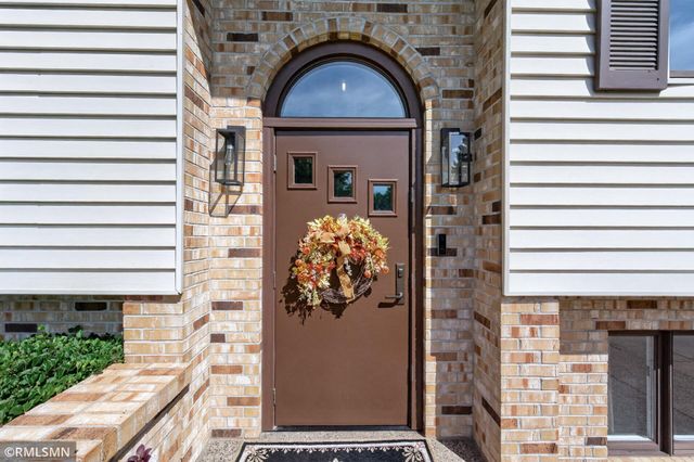 1905 Garden Lane, White Bear Lake, MN 55110
