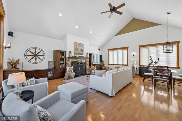 1905 Garden Lane, White Bear Lake, MN 55110