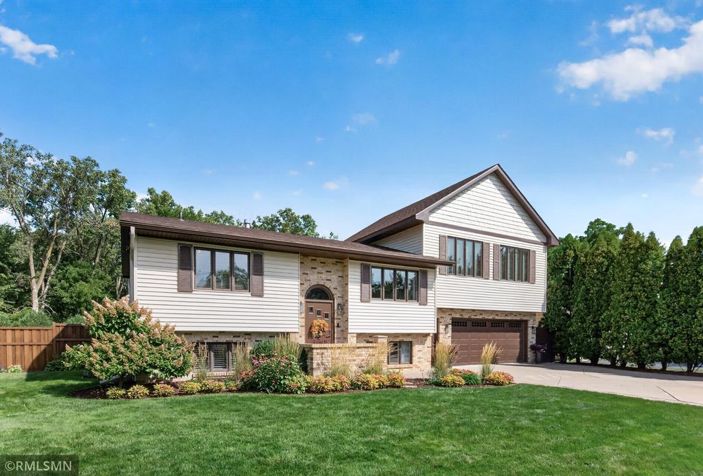 1905 Garden Lane, White Bear Lake, MN 55110 — photo 2
