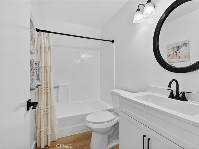 25819 El Gato Place, Valencia, CA 91355