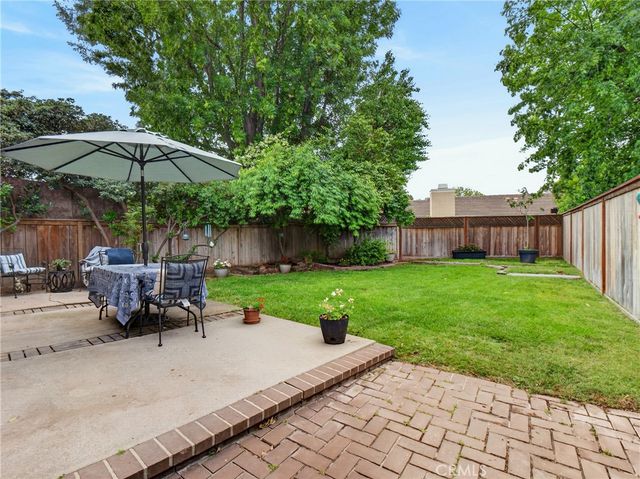25819 El Gato Place, Valencia, CA 91355