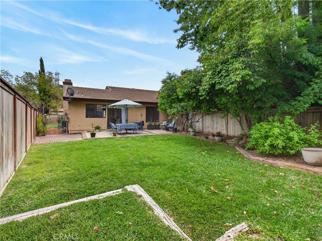 25819 El Gato Place, Valencia, CA 91355