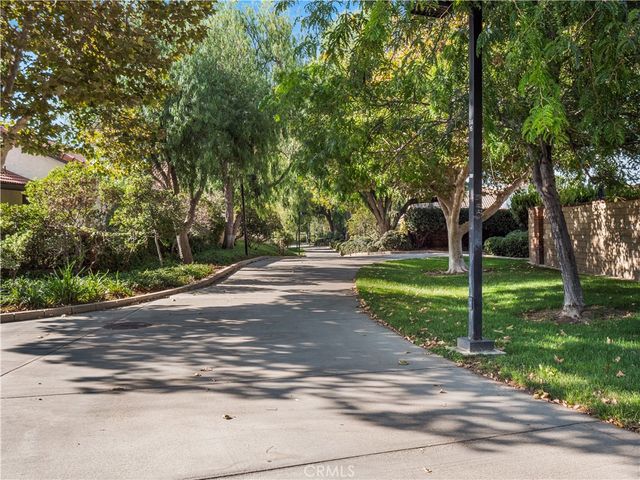 25819 El Gato Place, Valencia, CA 91355