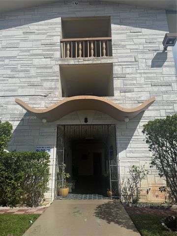 16701 NE 13th Ave 214, North Miami Beach, FL 33162