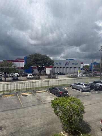 16701 NE 13th Ave 214, North Miami Beach, FL 33162