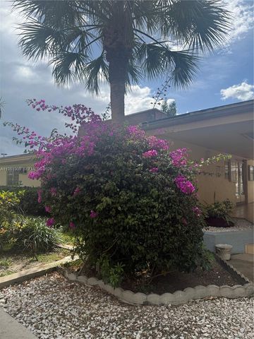 16701 NE 13th Ave 214, North Miami Beach, FL 33162