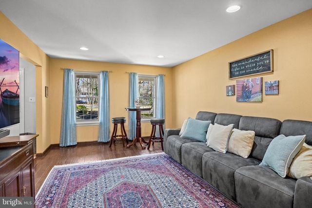 29 SHINING STAR CT, Medford, NJ 08055