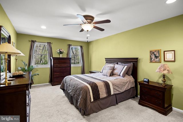 29 SHINING STAR CT, Medford, NJ 08055