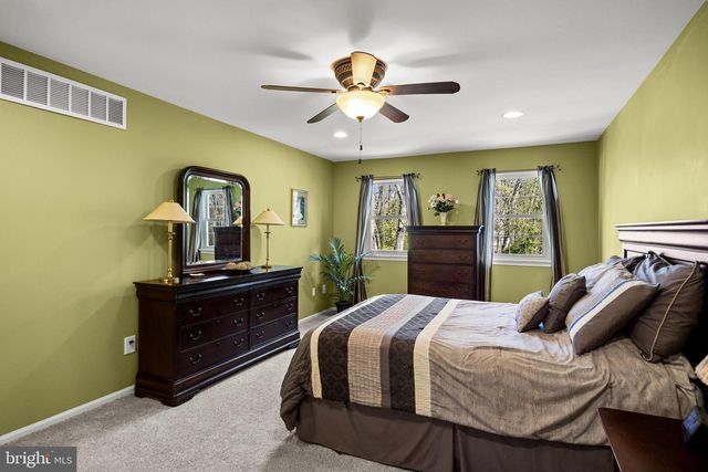 29 SHINING STAR CT, Medford, NJ 08055