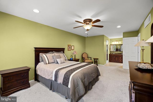 29 SHINING STAR CT, Medford, NJ 08055