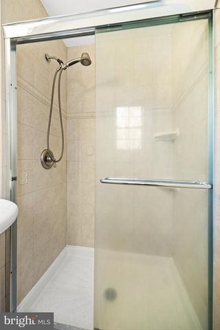 29 SHINING STAR CT, Medford, NJ 08055