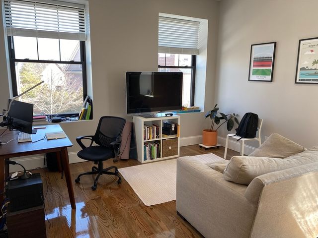 27 Dudley St 5, Boston, MA 02119