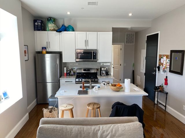 27 Dudley St 5, Boston, MA 02119