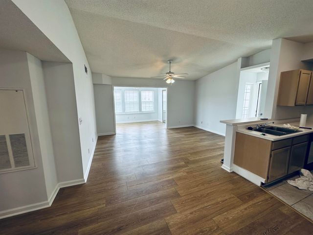 2273 Huntingdon Dr Apt J, Surfside Beach, SC 29575