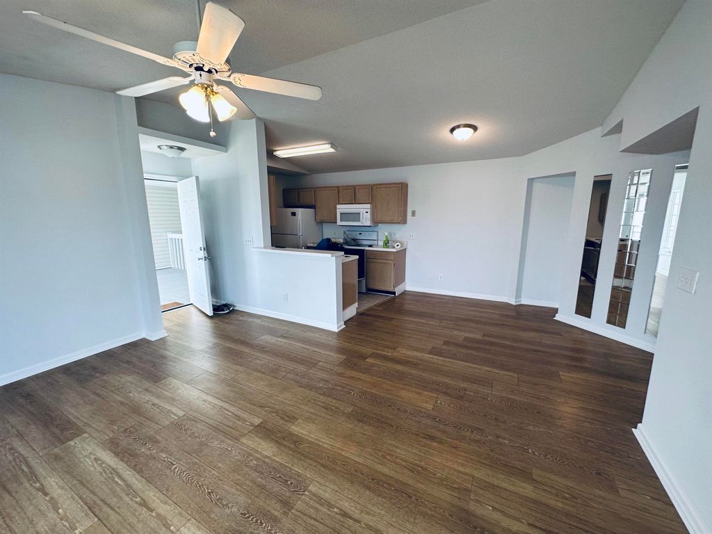 2273 Huntingdon Dr Apt J, Surfside Beach, SC 29575 — photo 2