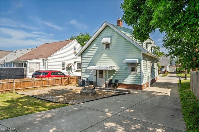 5601 Archmere Avenue, Cleveland, OH 44144