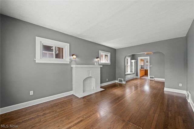 5601 Archmere Avenue, Cleveland, OH 44144